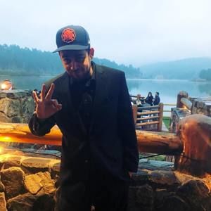 Meet your Posher, Adrian